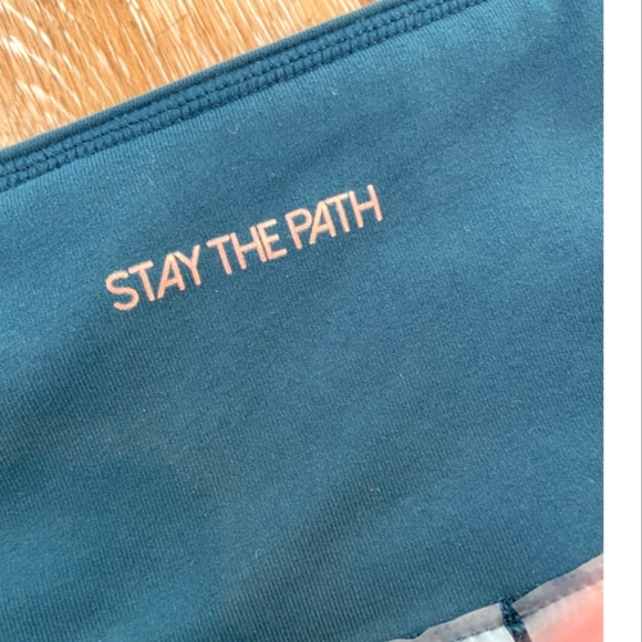 Calia Essential High Rise Smocked Legging by Carrie Underwood Side Ruching New - Picture 6 of 16